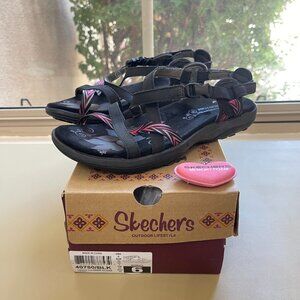Skechers Sandals 6 Reggae Black Pink Memory Foam Strappy with Heart Charm Box